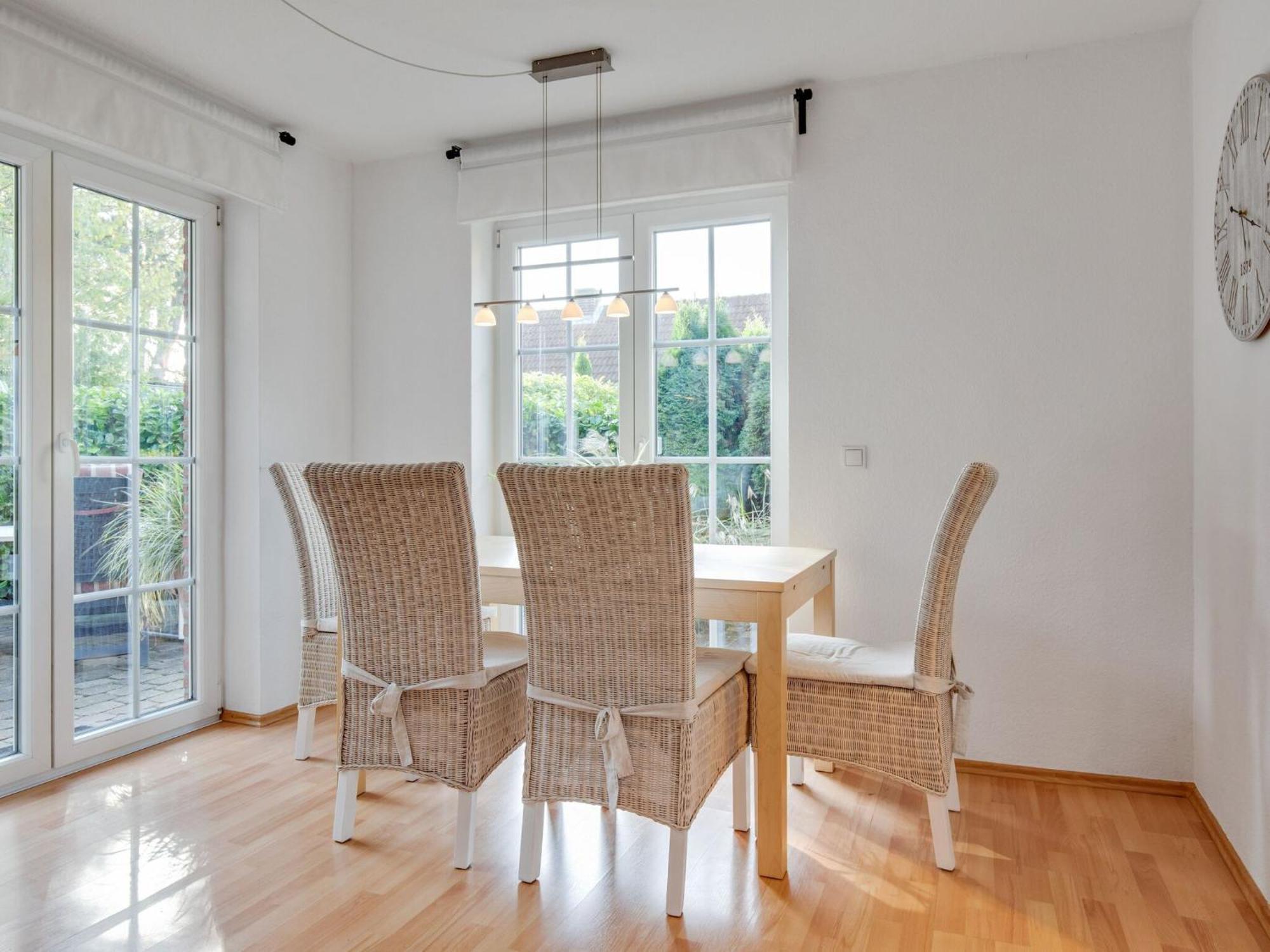 Enticing Holiday Home In Oldenburg With Garden Near Sea Dannau エクステリア 写真