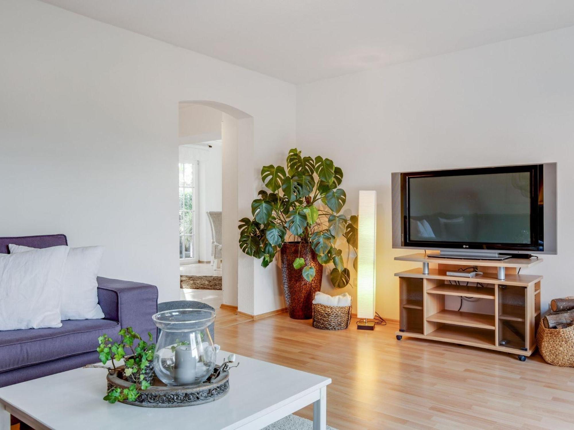 Enticing Holiday Home In Oldenburg With Garden Near Sea Dannau エクステリア 写真